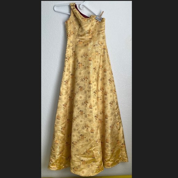One Shoulder Formal Gown, Gold and Maroon Metallic Floral Brocade, Size 1/3 - Picture 2 of 15